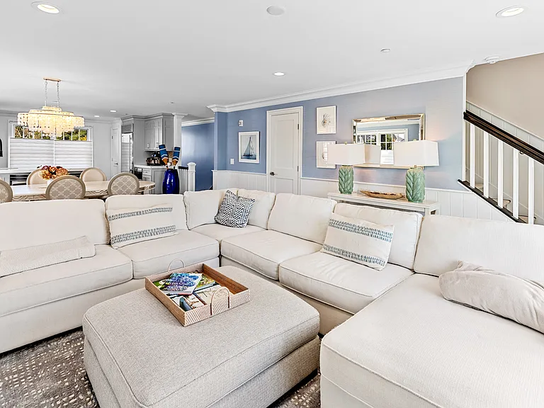 34 Village Green Dr — Photo 5