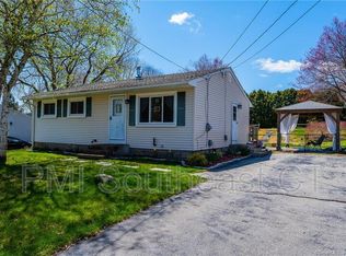 36 Whittle St #3, Mystic, CT 06355
