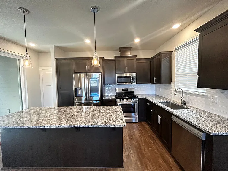 31482 NW Turel Dr — Photo 4