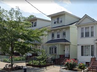 3954 64th St, Flushing, NY 11377