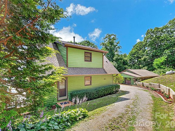 4th image of 1347 Wipprecht Dr