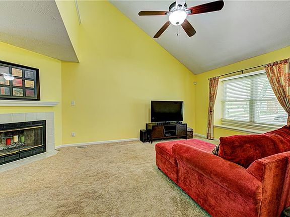 4th image of 7774 Park North Ct