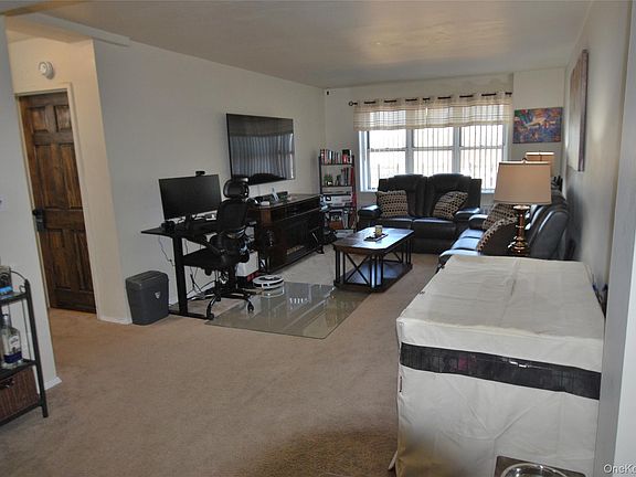 3rd image of 7 Balint Drive #521