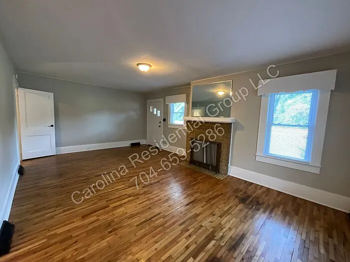 2 bed, 1.0 bath, 1138 sqft, $1,500 — Photo 4