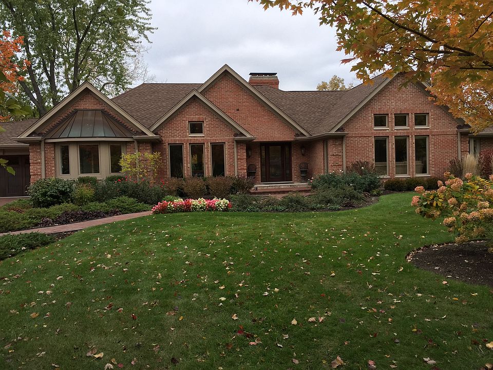 1st image of 1400 Burr Oak Dr