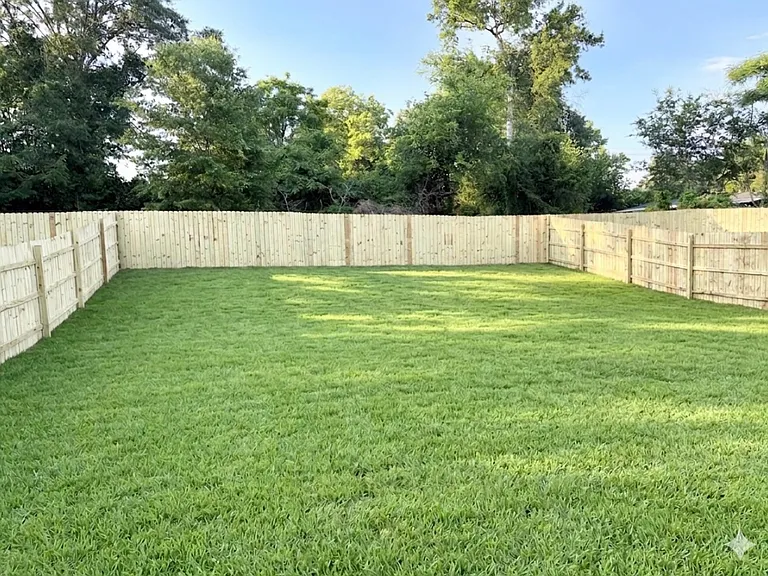 504 Jeanette Ave — Photo 4