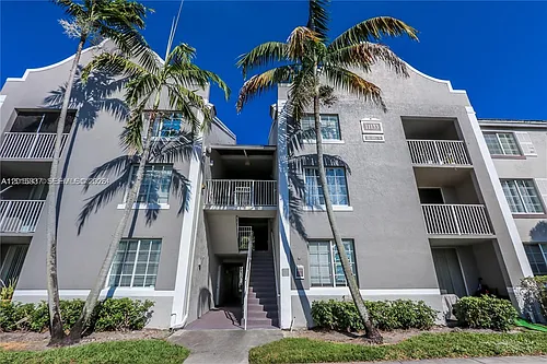 11133 SW 8th St Photo 1