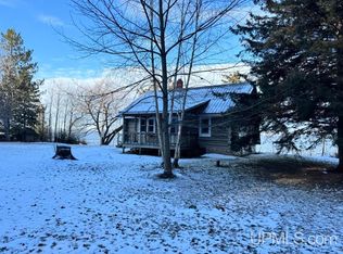 14850 Pequaming Rd, Lanse, MI 49946