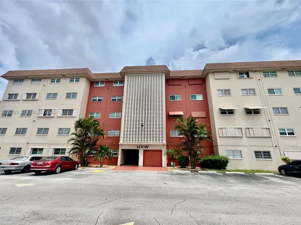 5300 Washington St APT U503, Hollywood, FL 33021