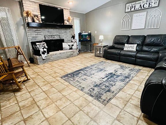 2nd image of 6616 W Pinewood Dr