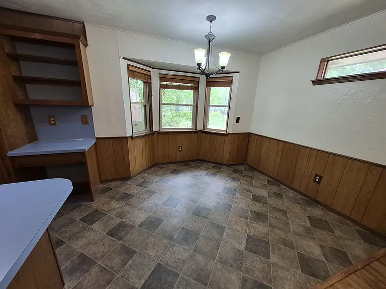 225 Burk Dr — Photo 12
