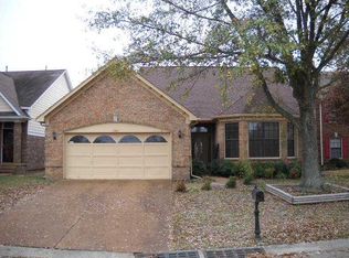 1700 Beaver Trail Dr, Cordova, TN 38016