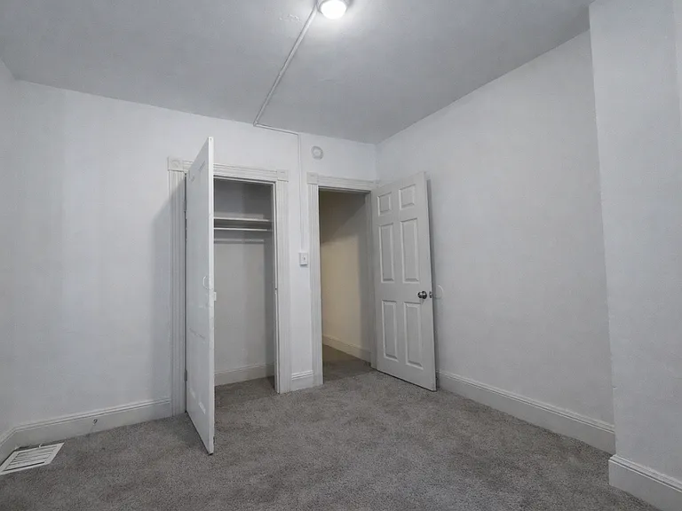 450 E Lorraine Ave — Photo 16
