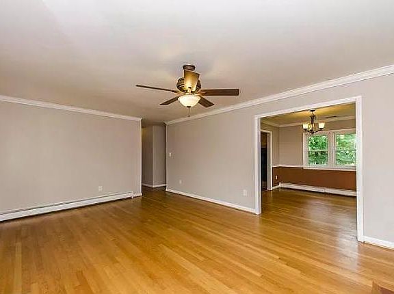3rd image of 6709 Moly Dr