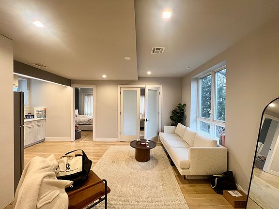 3rd image of 360 Greene Ave #3L
