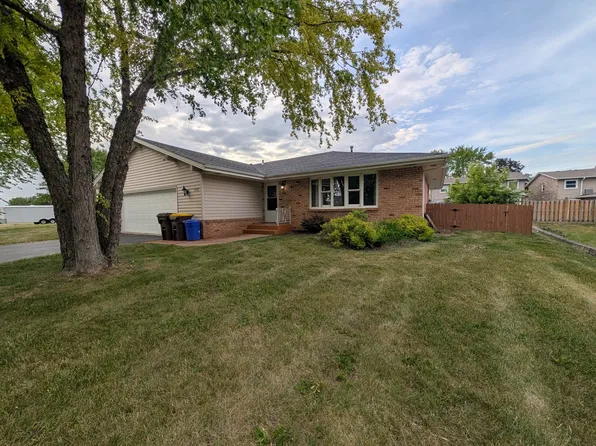 4338 Pepper Dr #2, Rockford, IL 61114