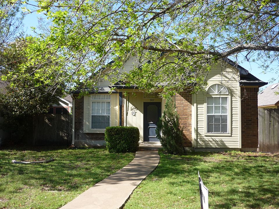 1st image of 907 W Black Locust Dr
