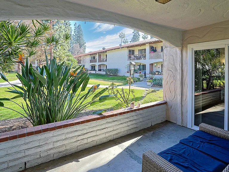 6059 Rancho Mission Rd #106 — Photo 16