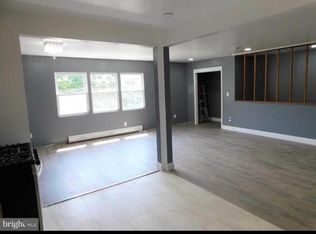 39 Stecher St, Newark, NJ 07112