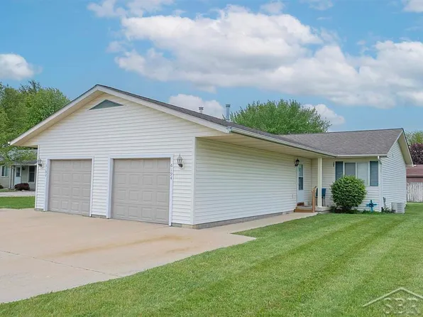6192/6194 Whitcomb Dr, Saginaw, MI 48603