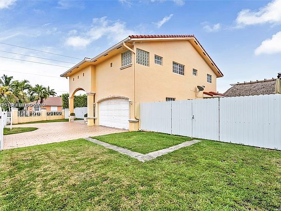 2nd image of 13904 SW 18th Ter