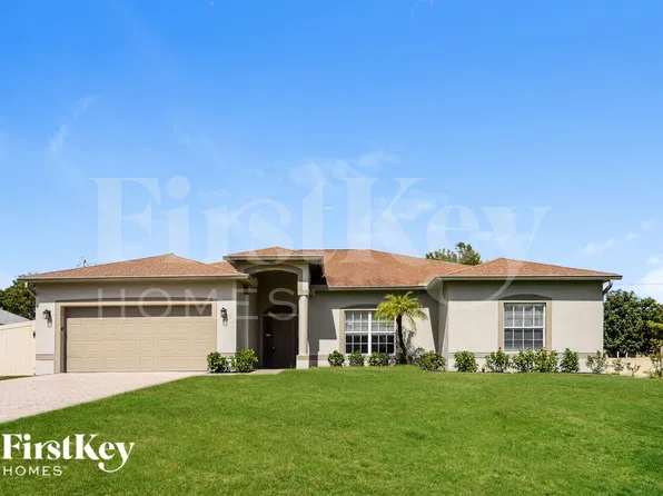 835 SW 17th Ter, Cape Coral, FL 33991