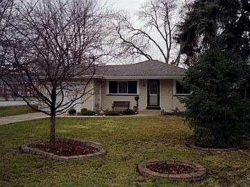 1st image of 2 S Glenwood Pl