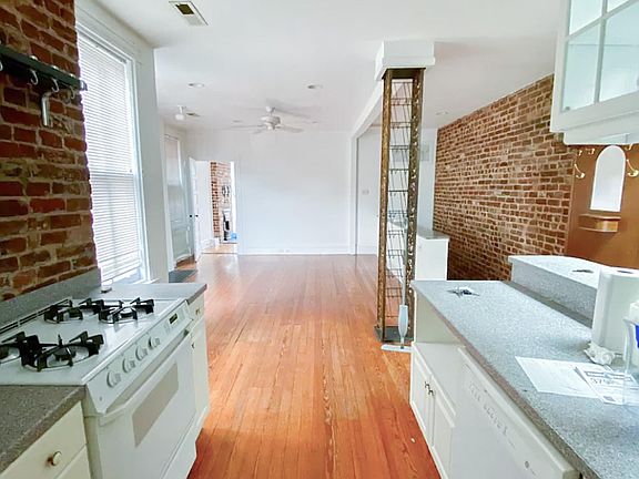 3rd image of 205 N Stafford Ave Floor 2