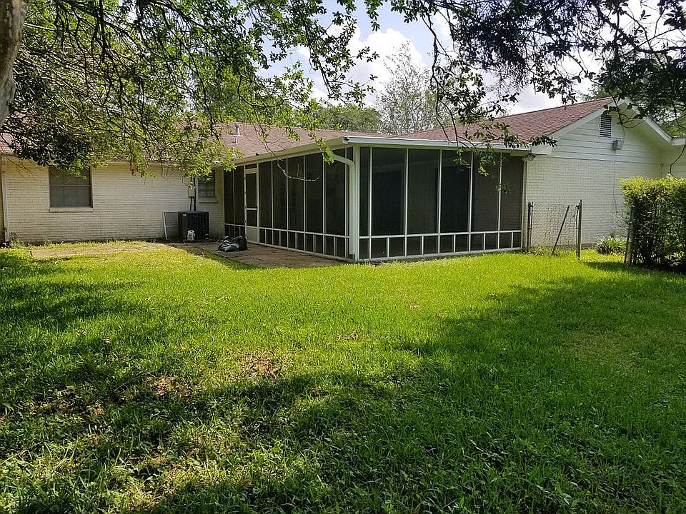 2nd image of 103 Garden Cir