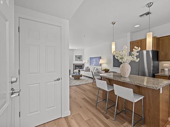 2nd image of 10606 SE Main St APT 204