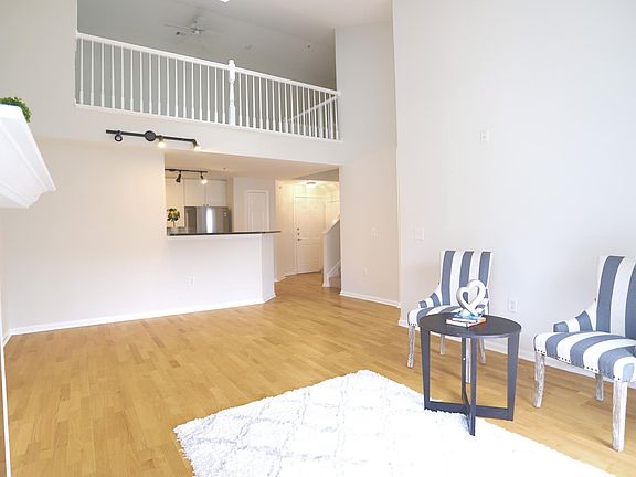 3rd image of 2765 Centerboro Dr APT 465