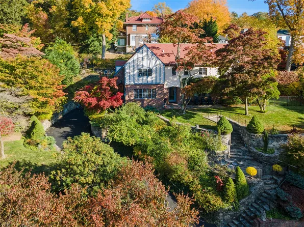 50 Southlawn Avenue, Dobbs Ferry, NY 10522