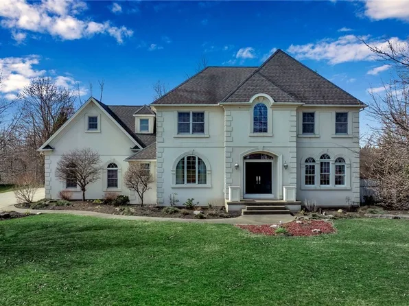 6250 Emily Ct, Clarence Center, NY 14032