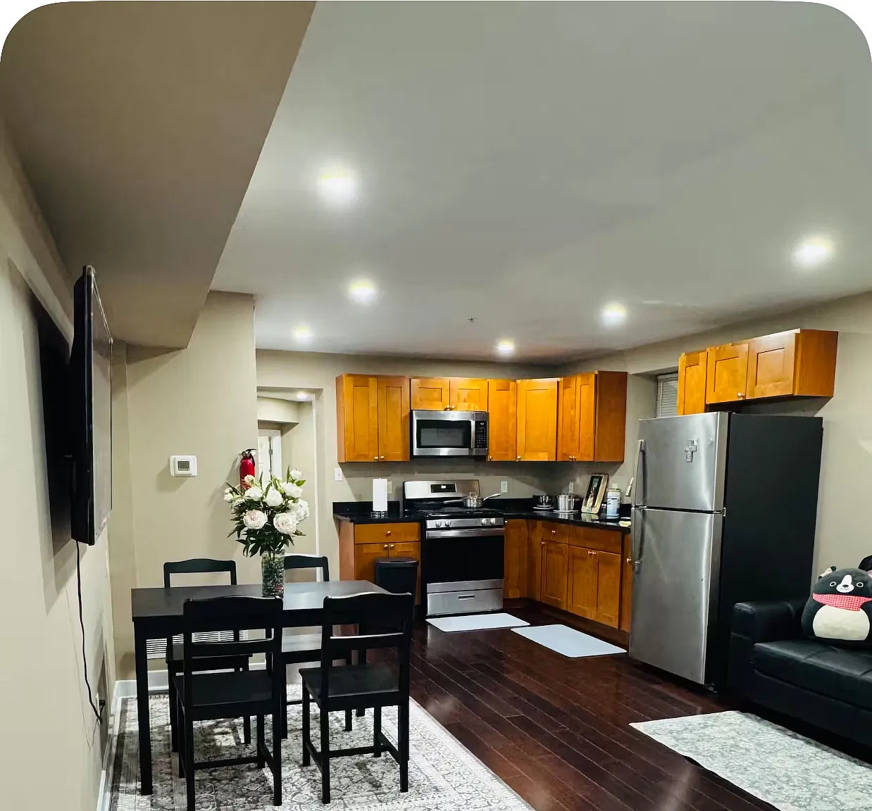 3 bed, 600 sqft, $1,500 — Photo 1