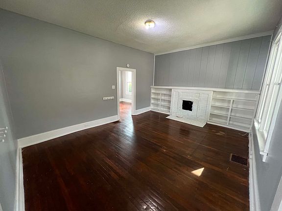 3rd image of 311 W Central Ave