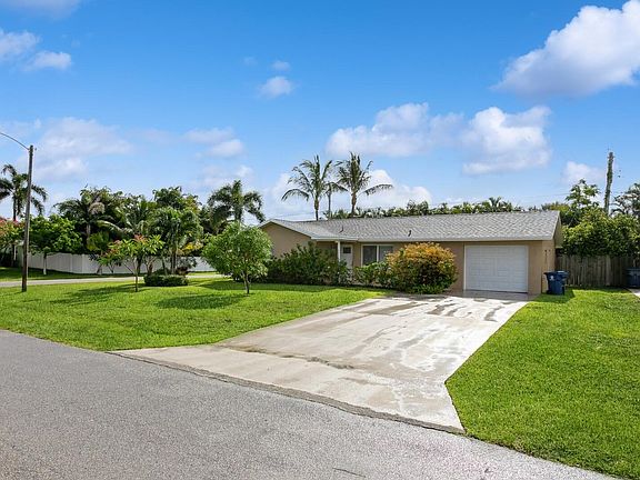 2nd image of 1615 Venus Avenue