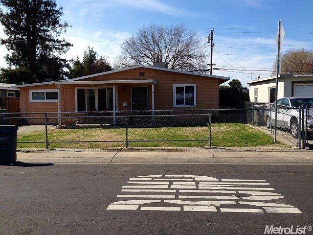 1st image of 830 Greenwood Ave