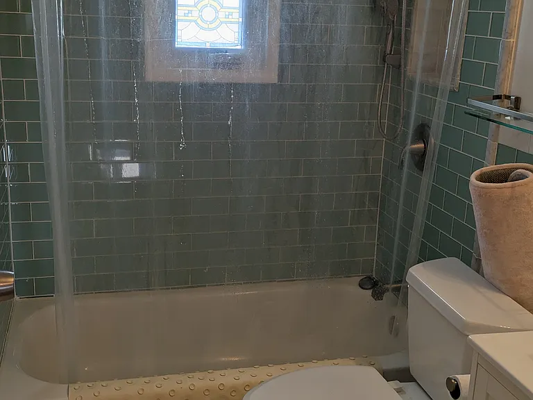 806 Hamilton St NE — Photo 23