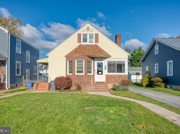 102 Hawthorne Ave, Pikesville, MD 21208