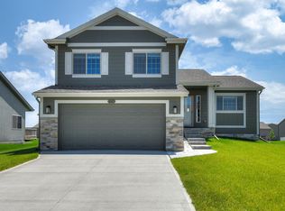 16417 Hanover St, Bennington, NE 68007