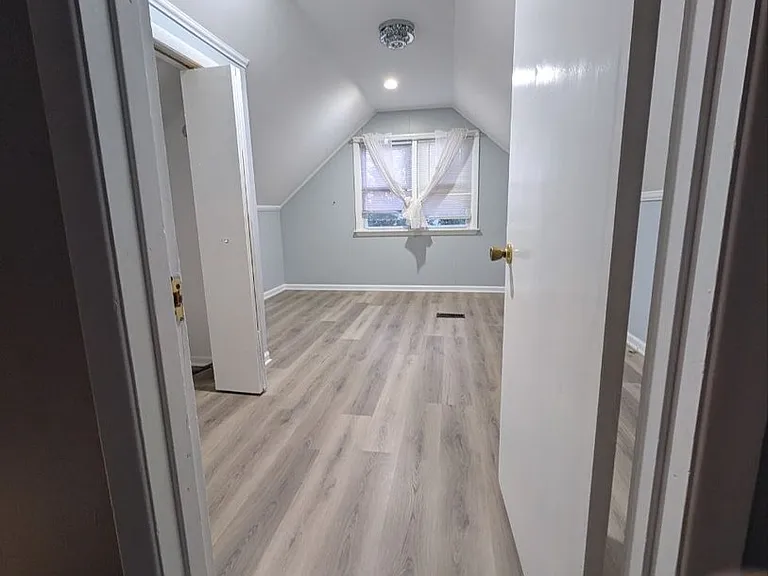 2525 Westover Ave — Photo 9