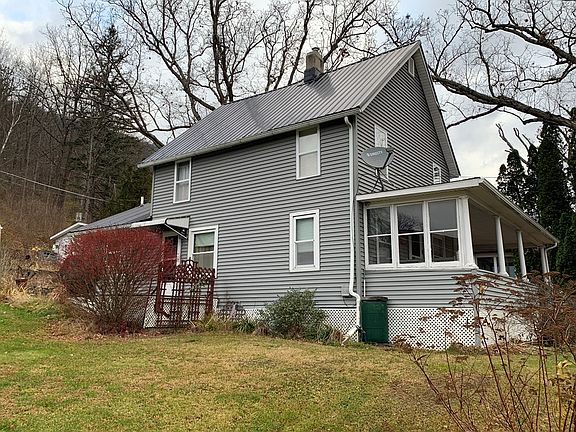 2nd image of 40 W School St