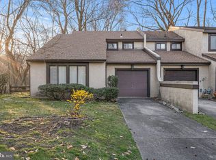 30 Goshawk Ct, Voorhees, NJ 08043