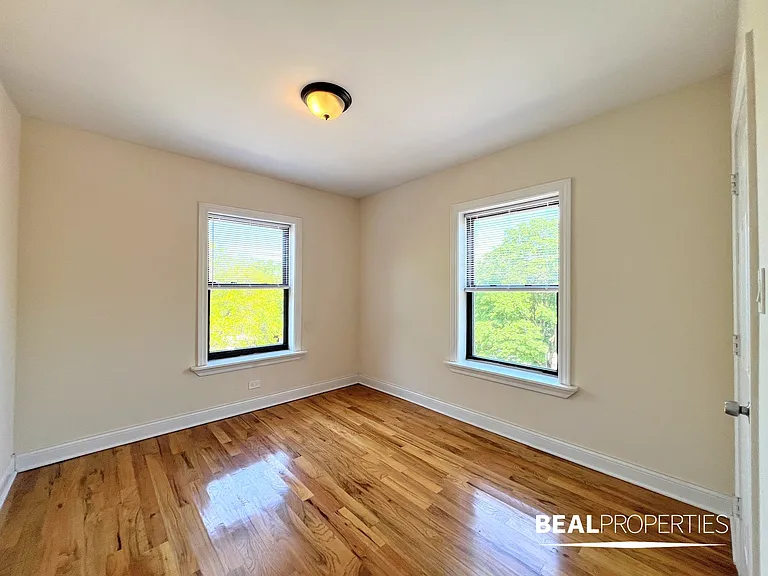 1101 W Wellington Ave #2 — Photo 9