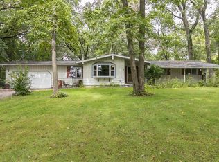 45 Shadow Ln, Lisbon, IA 52253