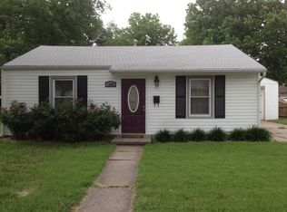 1606 Pierce Ave, Junction City, KS 66441