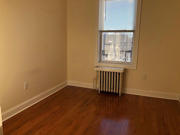 2nd image of 164 Clinton Ave #35Y