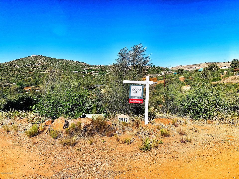 1st image of 1917 N Crystal Dr