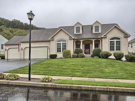3rd image of 34 Sweetbriar Ln #L-0019