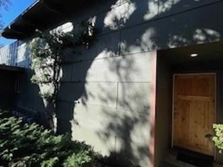 481 Hillview St — Photo 15